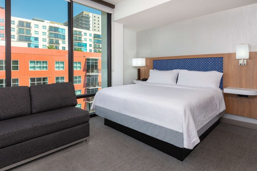 Hampton Inn Tampa Downtown Channel District — Guest room