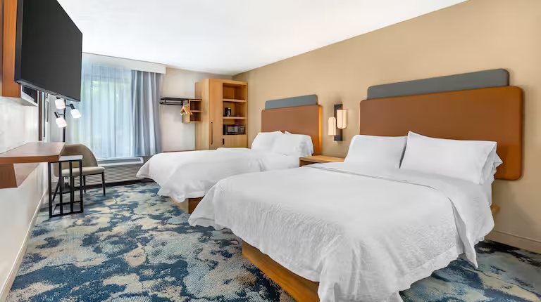 Hampton Inn Tampa International Airport Westshore — Guest room