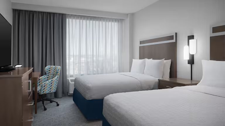Hampton Inn Washington DC NoMa Union Station — Guest room