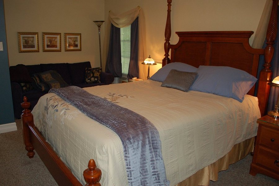 Hanover House Bed Breakfast — Guest room
