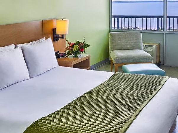 Harbor Hotel Provincetown — Guest room