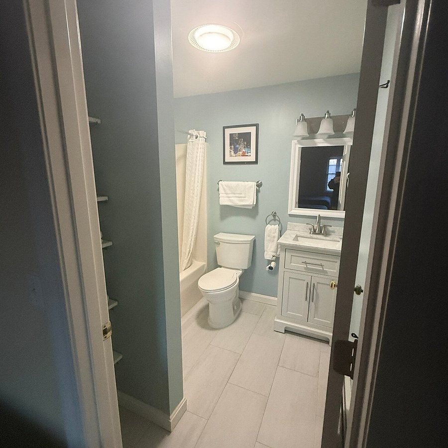 Harbor Ridge — Bathroom