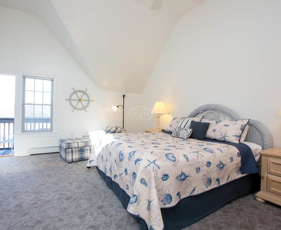 Harbor Ridge — Guest room
