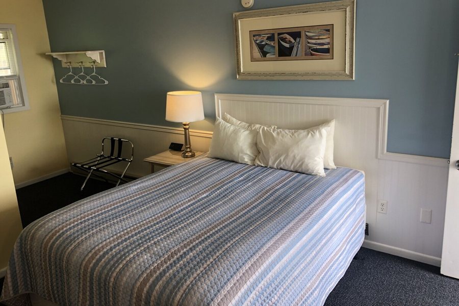 Harbortown RV Resort — Guest room