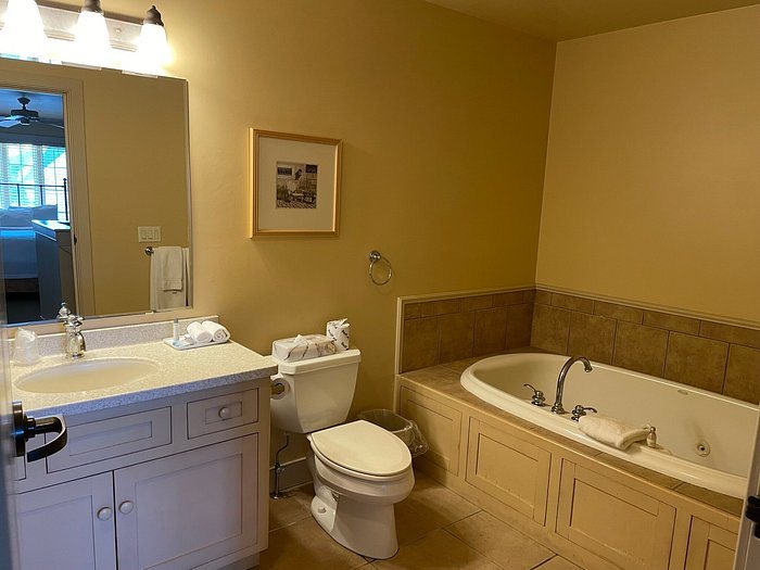 Harbour Village Campground — Bathroom