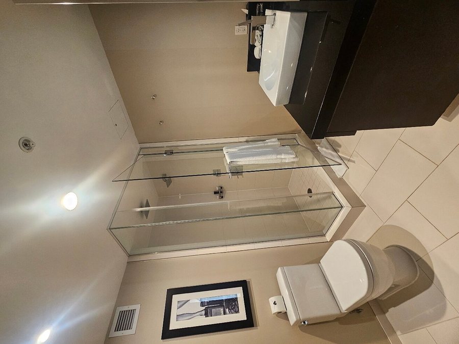 Hard Rock Hotel San Diego — Bathroom