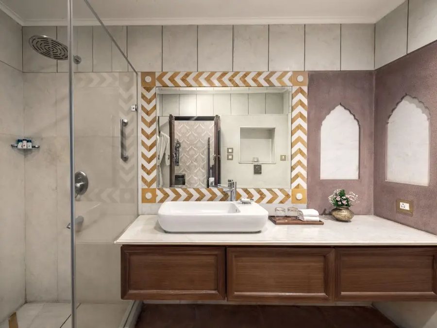 Haveli Dharampura — Bathroom