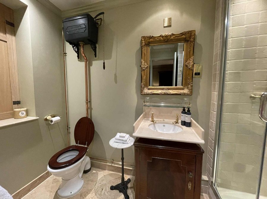 Hazlitt s Hotel — Bathroom