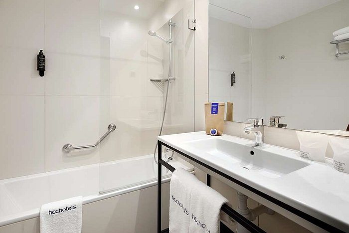 HCC Montblanc — Bathroom