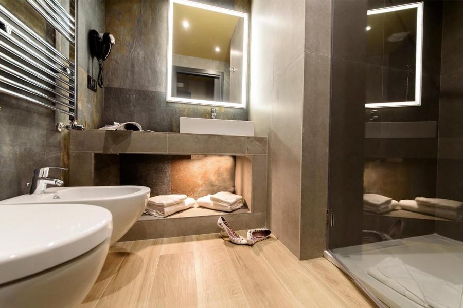 Heart Hotel Milano — Bathroom