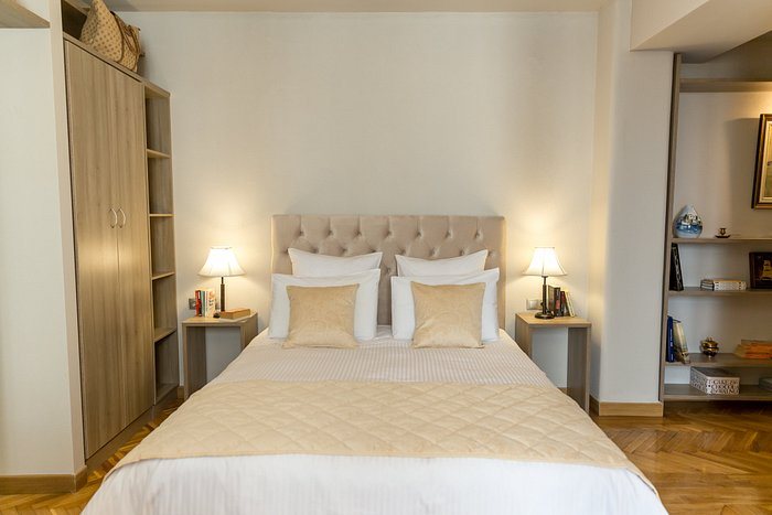 Hellenic Hospitality House — Guest room