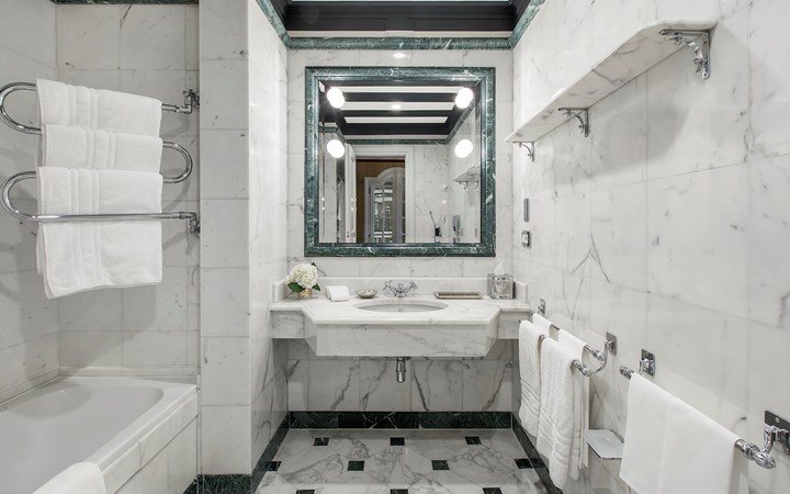 Helvetia Bristol Firenze Starhotels Collezione — Bathroom