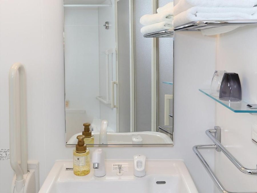 Henn na Hotel Kyoto Hachijoguchi Ekimae — Bathroom