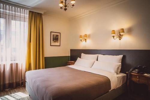 Henri Hotel Wien — Guest room