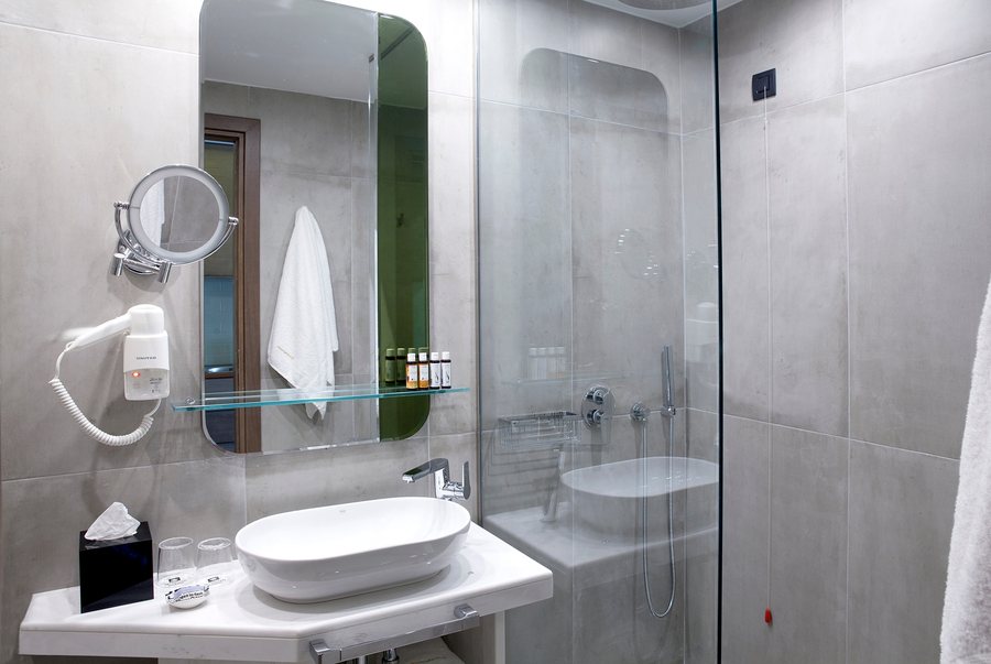 Hercules Residence — Bathroom
