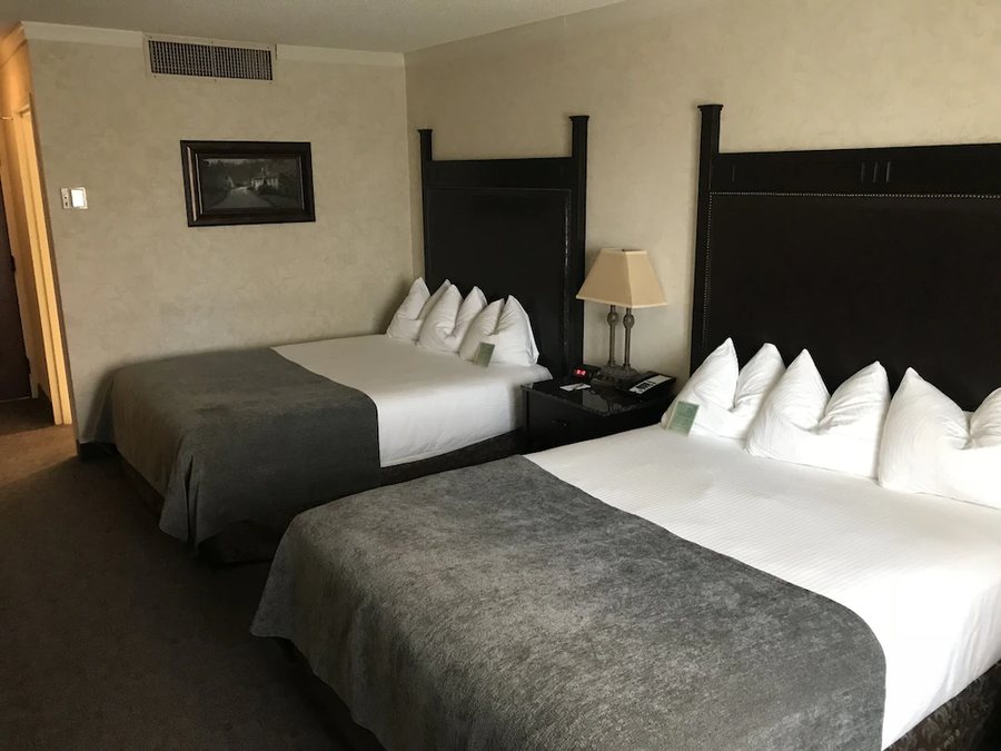 Heritage Hotel — Guest room