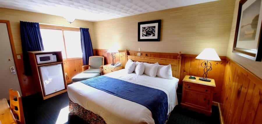 Heritage of Lake George Motel — Guest room