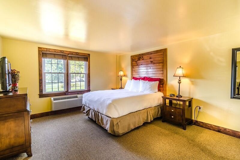 Hershey Farm Resort — Guest room