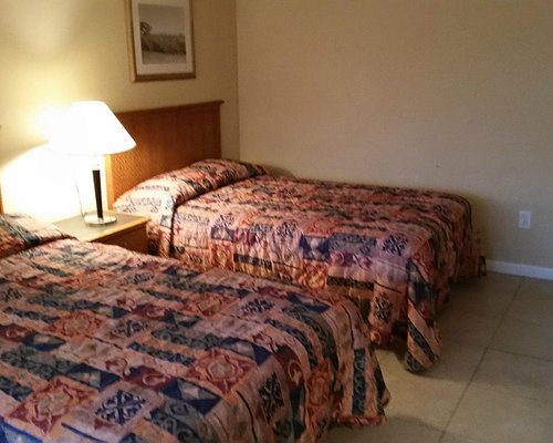 Hershey Motel — Guest room