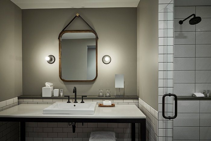 Hewing Hotel — Bathroom