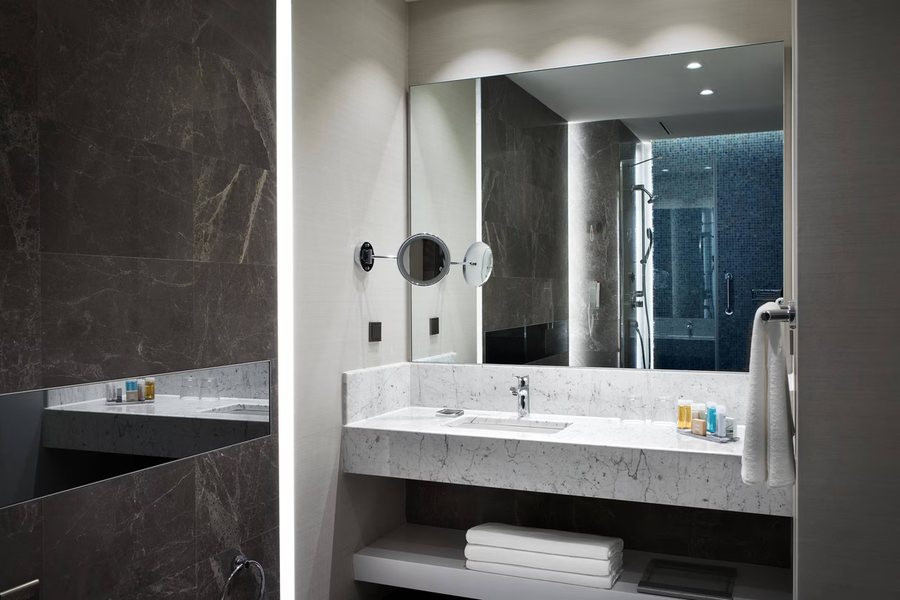 Hexa Suites Hotel Istanbul — Bathroom