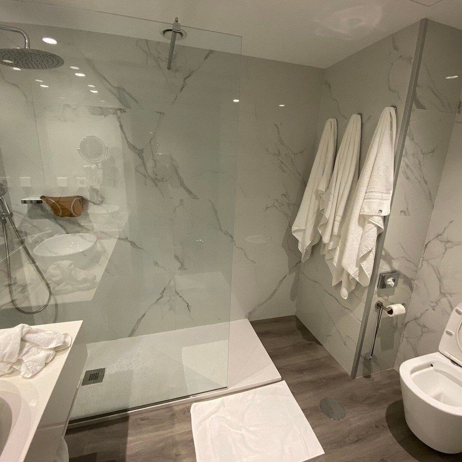 HF Fenix Porto — Bathroom