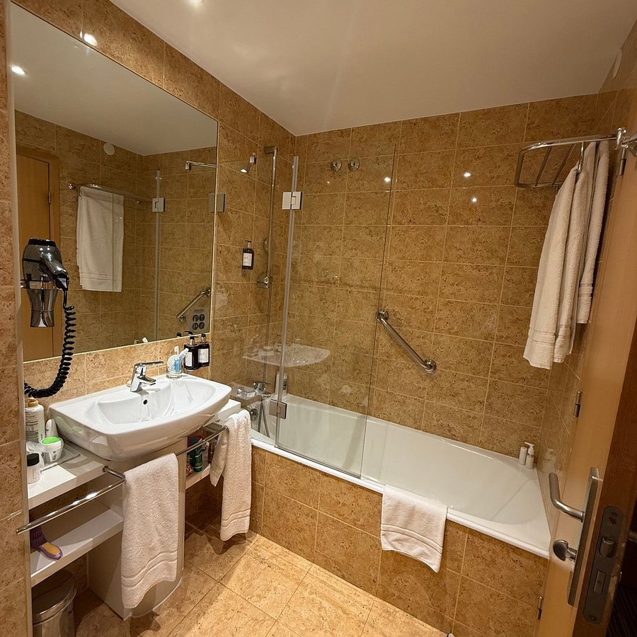 HF Tuela Ala Sul — Bathroom