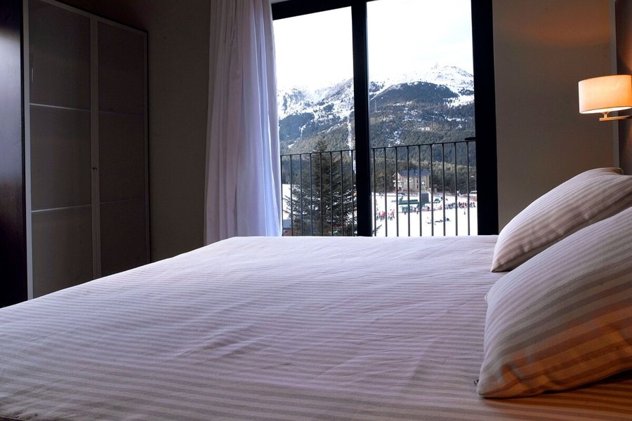 HG La Molina — Guest room
