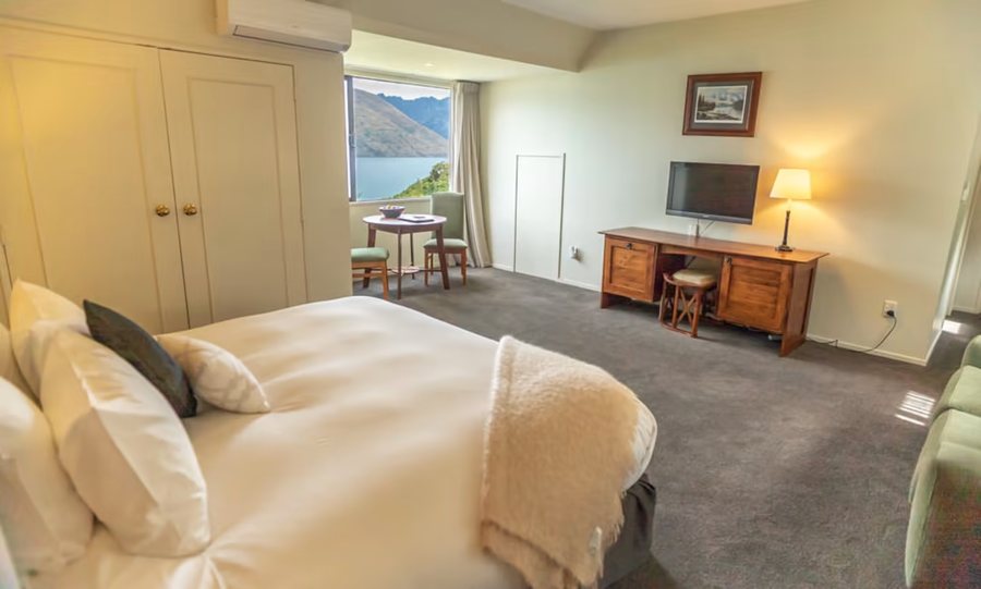 Hidden Lodge — Guest room