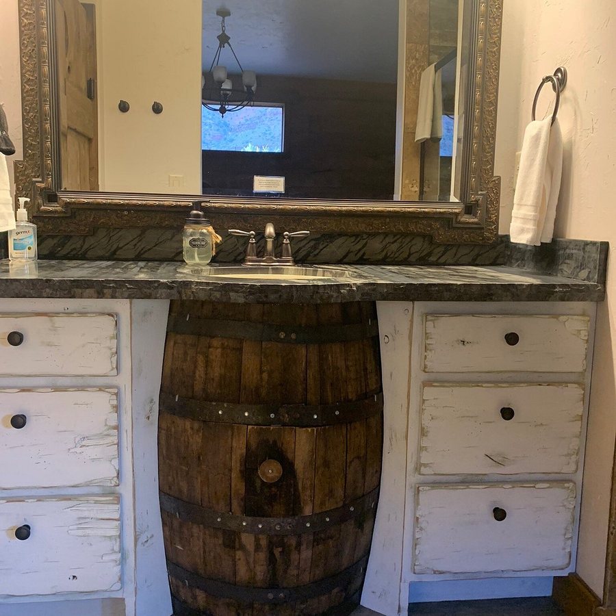 Hideout at the Rim — Bathroom