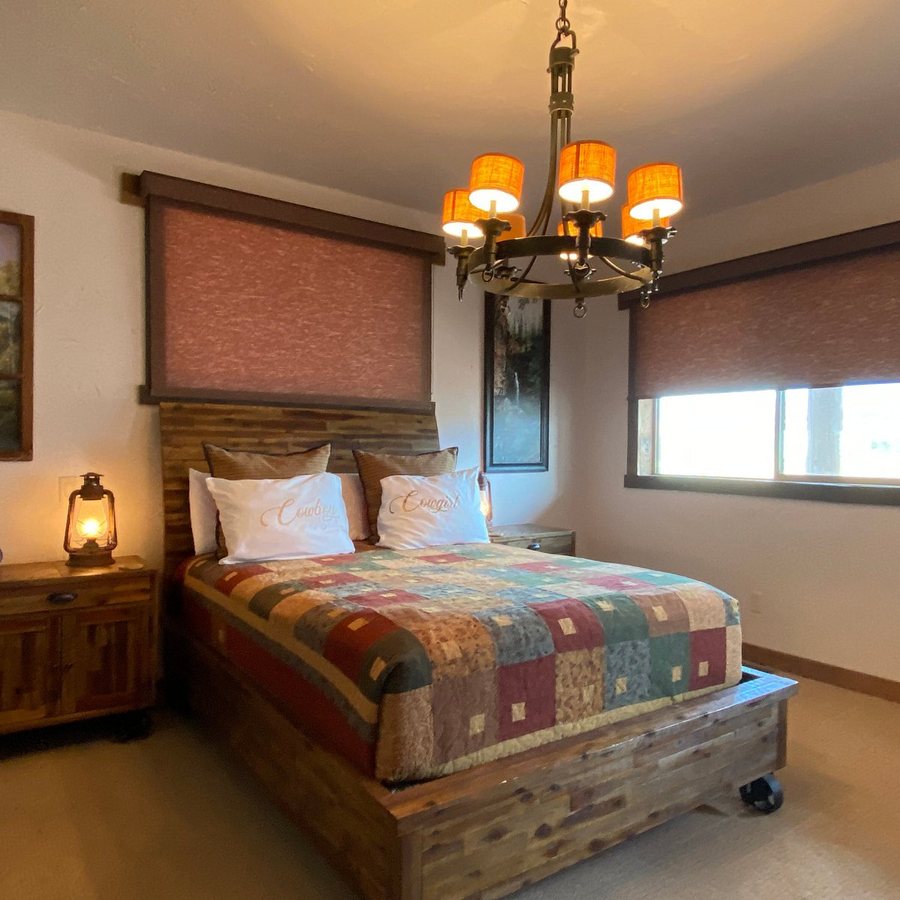 Hideout at the Rim — Guest room