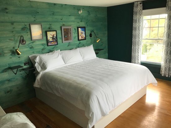 Higgins Beach Inn — Guest room