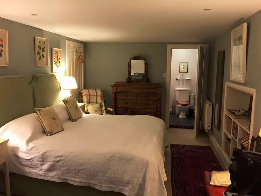 High Street Hostel — Guest room