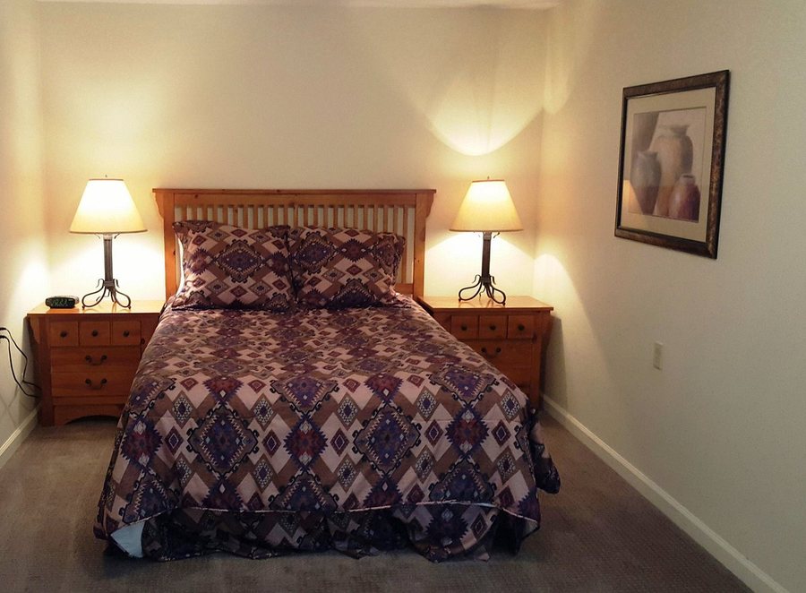 Highland Estates Condotel — Guest room