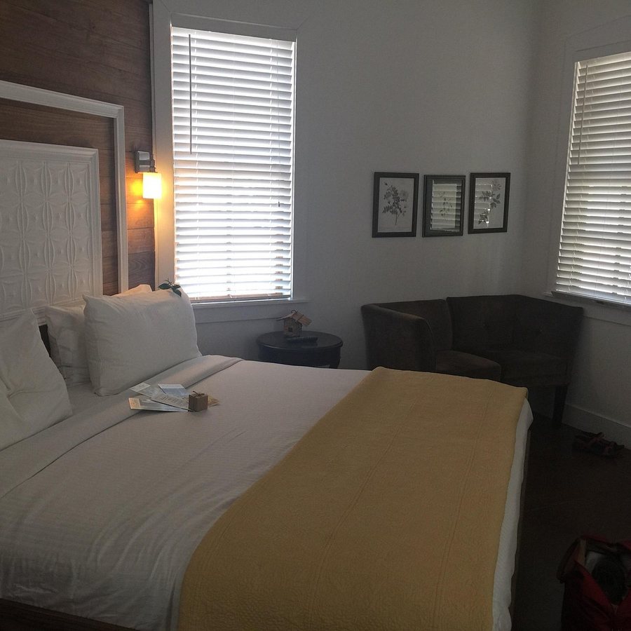Hill Country Herb Garden Lodging — Guest room
