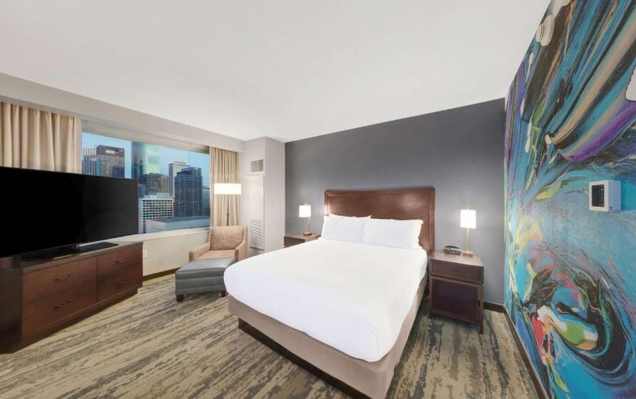 Hilton Americas Houston Houston Texas — Guest room
