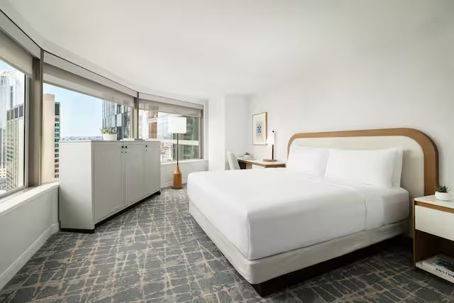 Hilton Boston Back Bay — Guest room