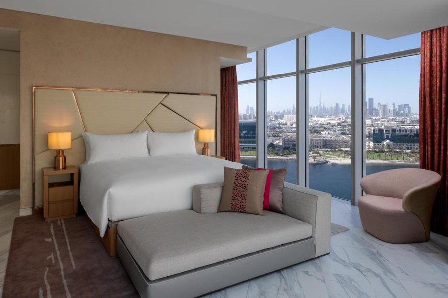Hilton Dubai Creek Hotel Residences — Guest room