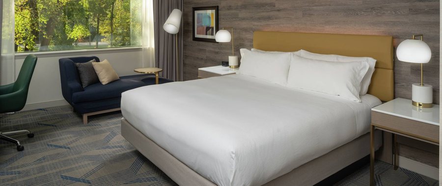 Hilton Durham Near Duke University — Guest room