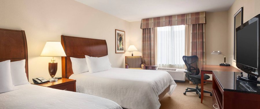Hilton Garden Inn Bartlesville — Guest room