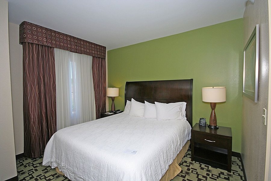 Hilton Garden Inn Birmingham Trussville — Guest room