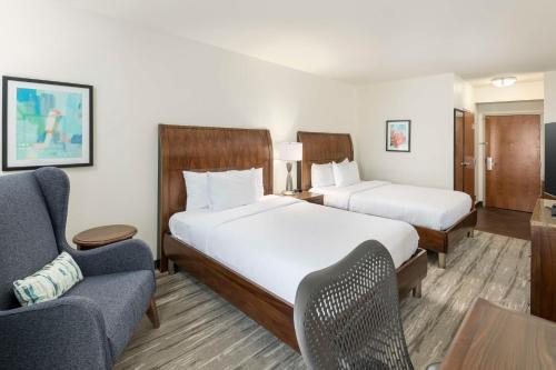 Hilton Garden Inn Boca Raton — Guest room