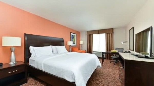 Hilton Garden Inn Cincinnati west Chester — Guest room