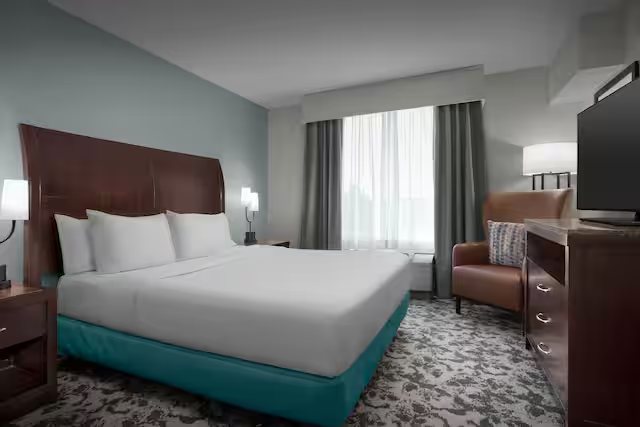 Hilton Garden Inn Denver Airport Tower Road — Guest room