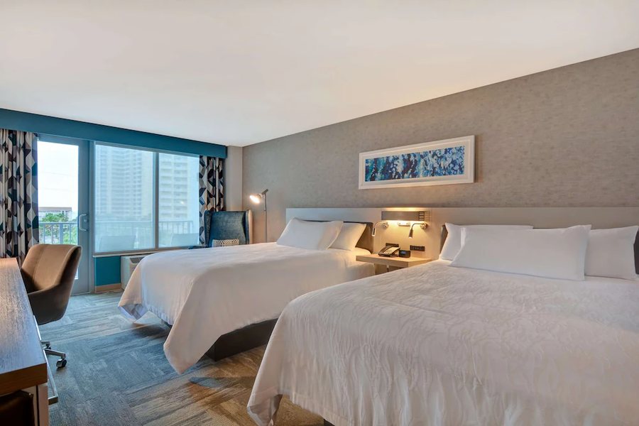 Hilton Garden Inn Destin Miramar Beach — Guest room