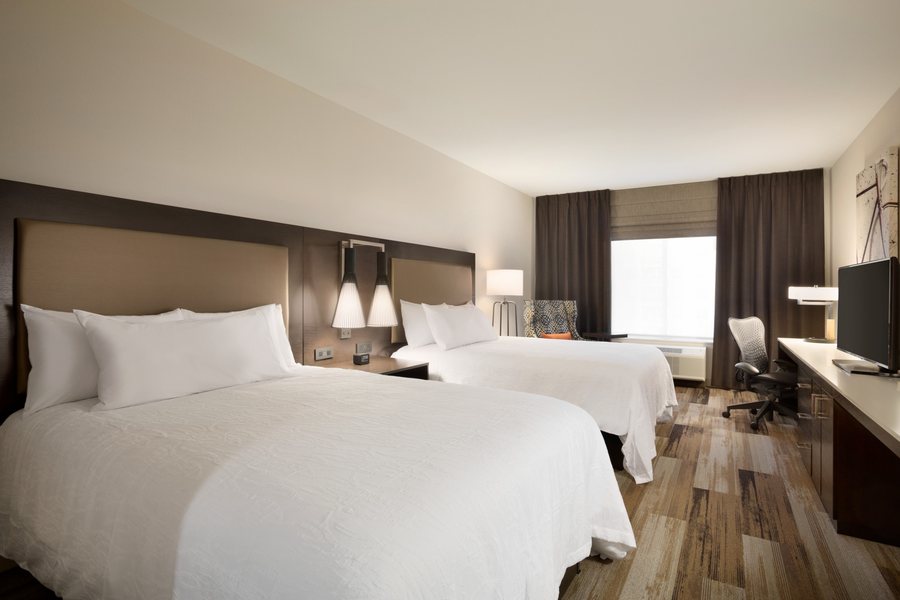 Hilton Garden Inn Downtown Birmingham — Guest room