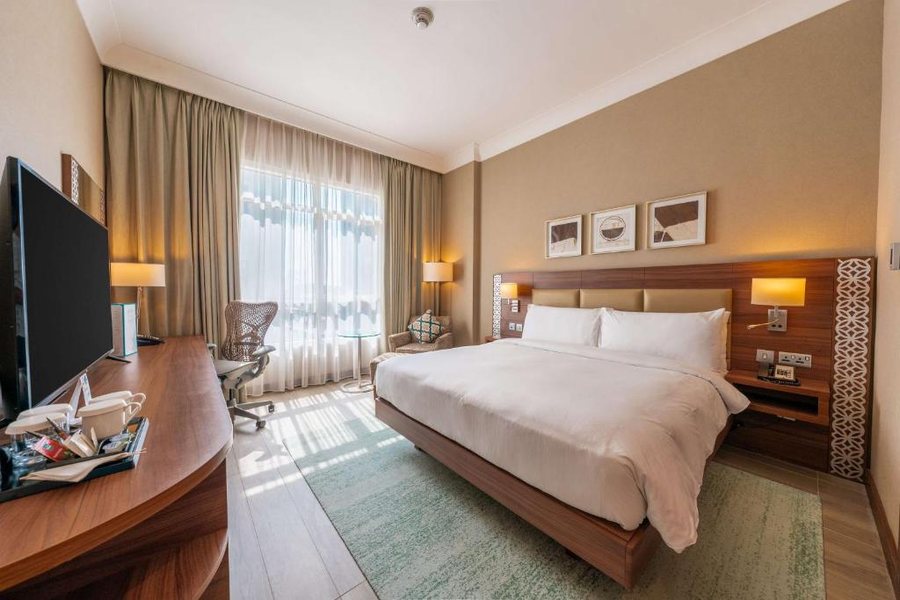 Hilton Garden Inn Dubai Jumeirah — Guest room