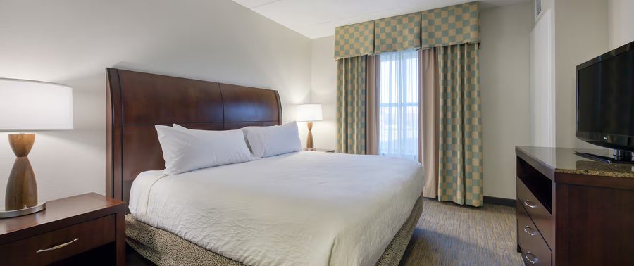 Hilton Garden Inn Durham Southpoint — Guest room