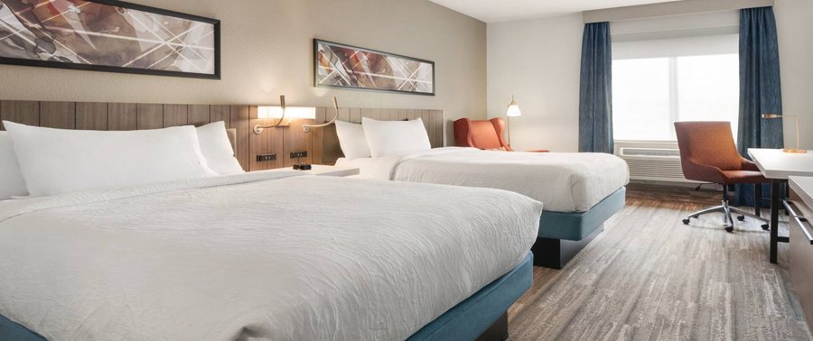 Hilton Garden Inn Fort Wayne — Guest room
