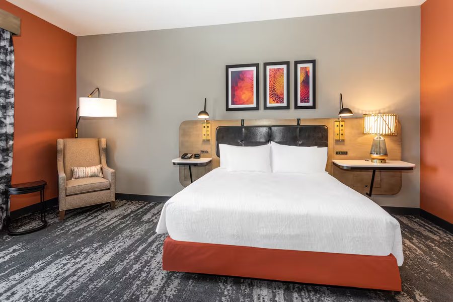 Hilton Garden Inn Hays — Guest room